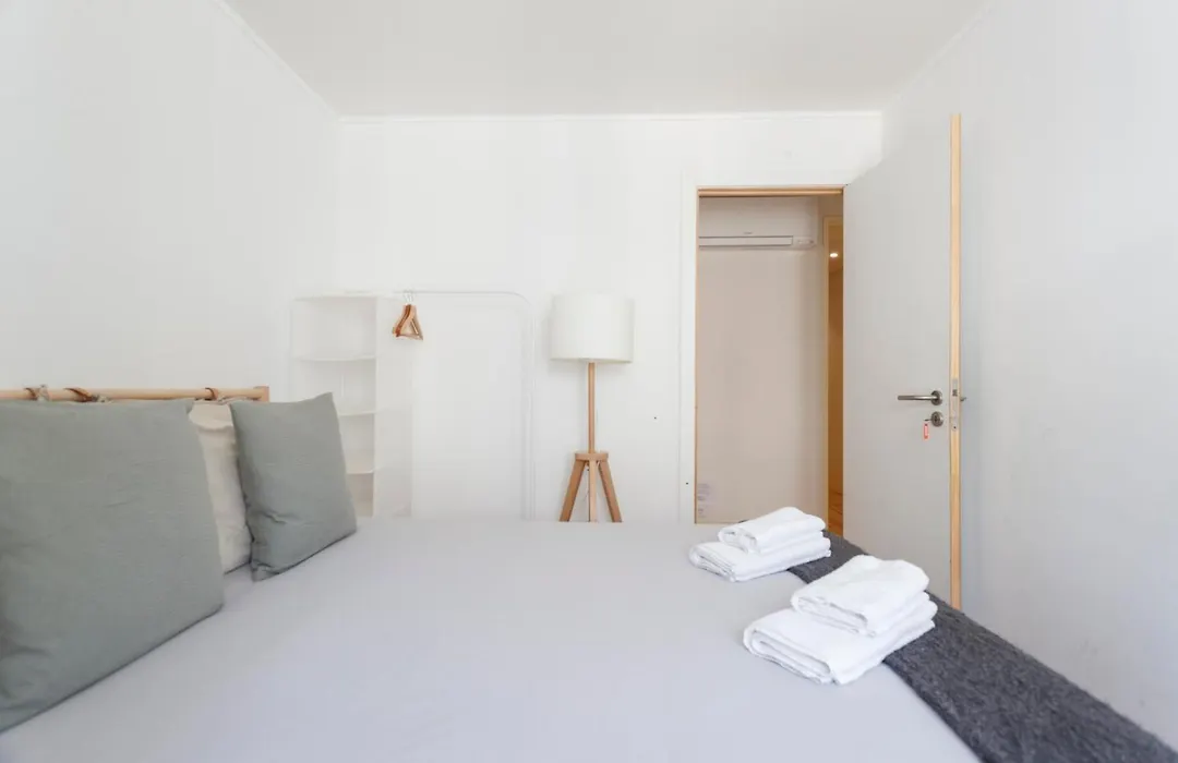 Shared Accommodation In Bairro Alto - Chiado-1
