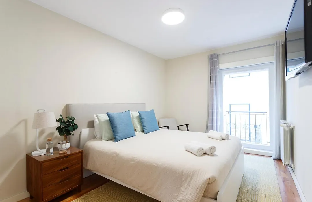 Shared Accommodation In Bairro Alto - Chiado-1