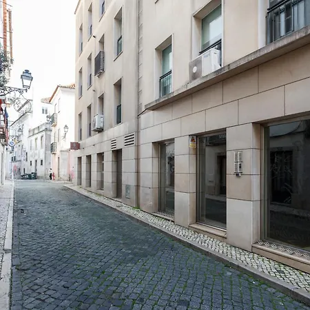 Shared Accommodation In Bairro Alto - Chiado-3